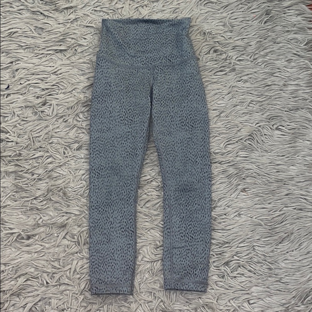 Lululemon slightly cropped leggings